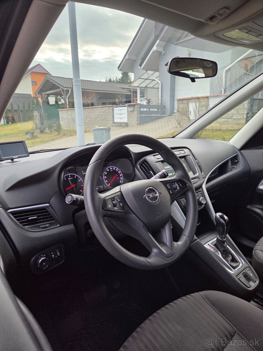 Opel Zafira Tourer 1.4 Turbo - 10