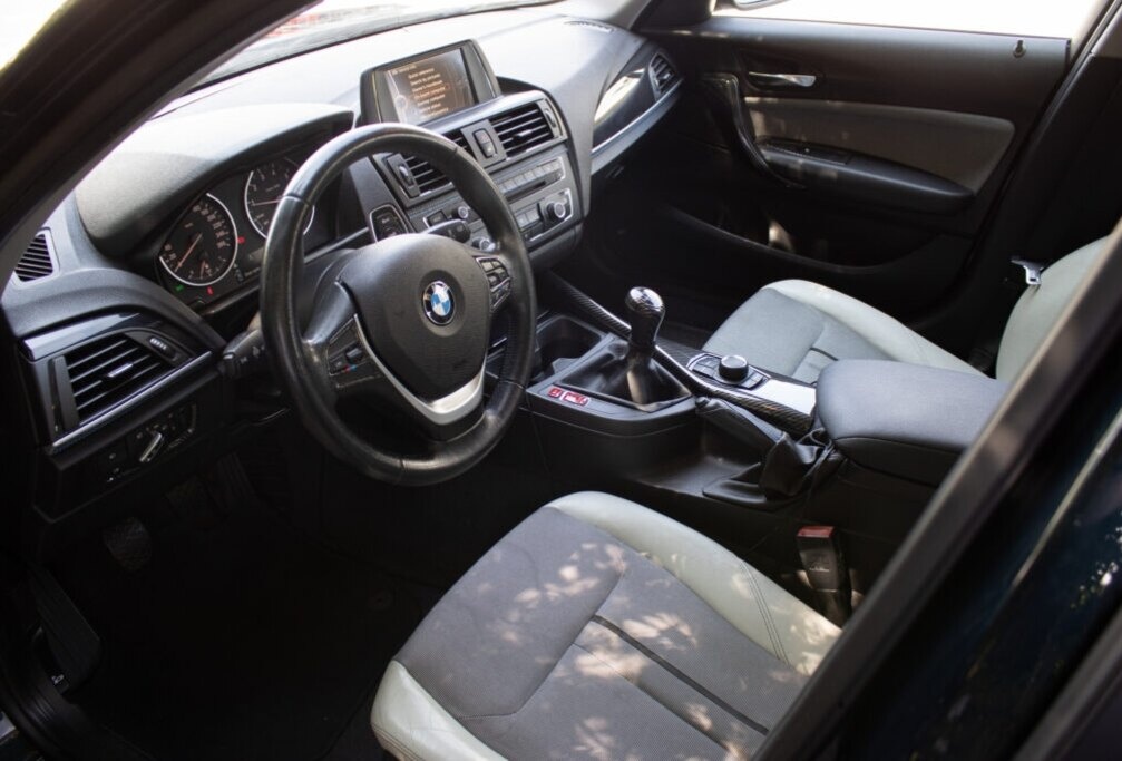 BMW 116i z roku 2011 - 10