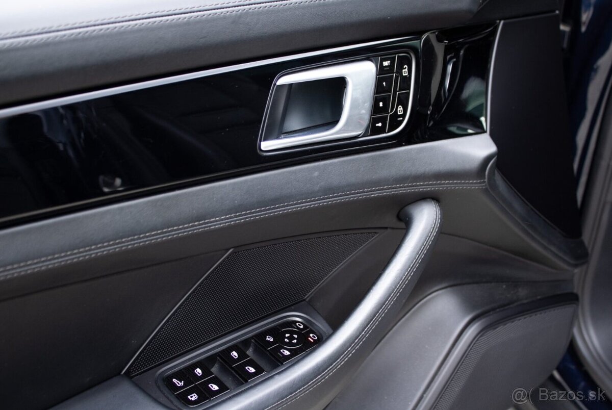 Porsche Panamera 4 E-Hybrid 4x4 A/T - 10