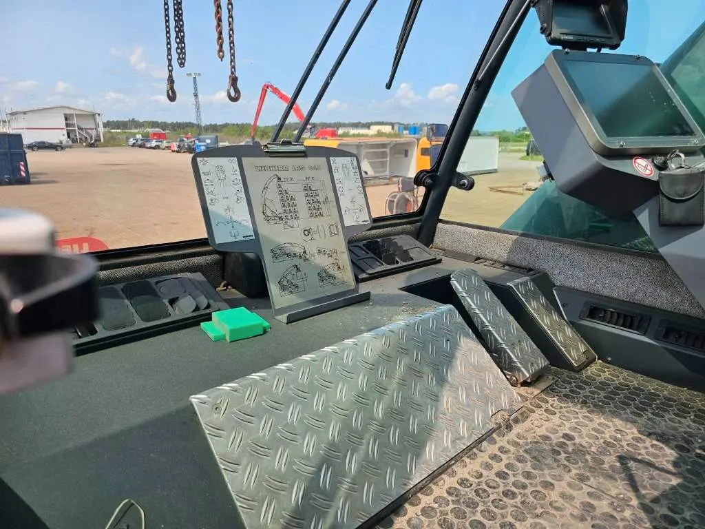 Liebherr LRS V645 nakladač na lodné kontajnery - 10