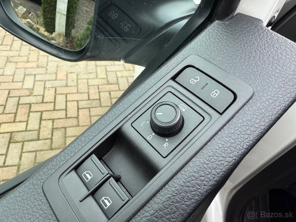 VOLKSWAGEN MULTIVAN T6 2,0 TDI 110 kW / MAN. / TOP - 10