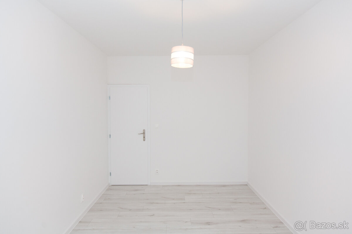 NA PREDAJ 3-izb.byt Petržalka, kompletná rekonštrukcia - 10