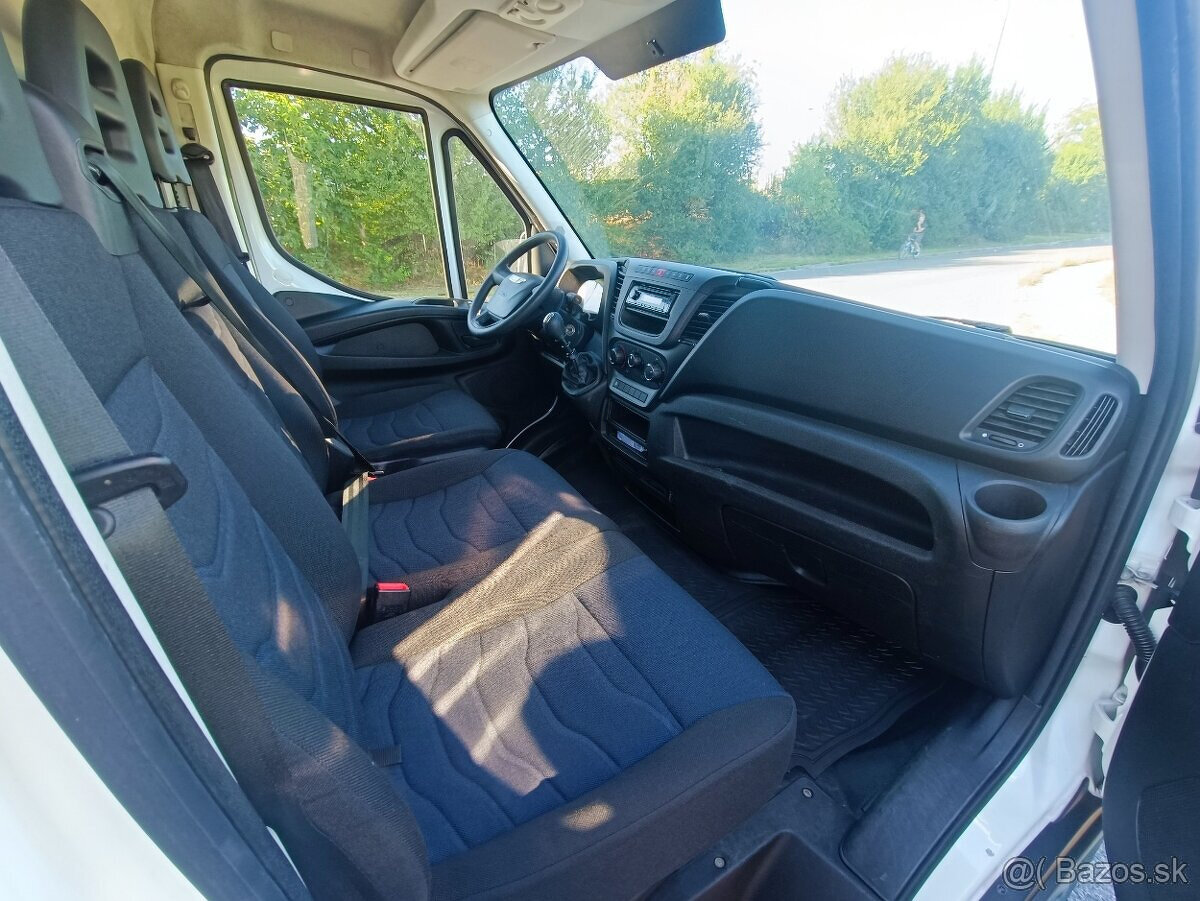 Iveco Daily 352S14 - 2.3 100kw 2018 L3H2 - 10