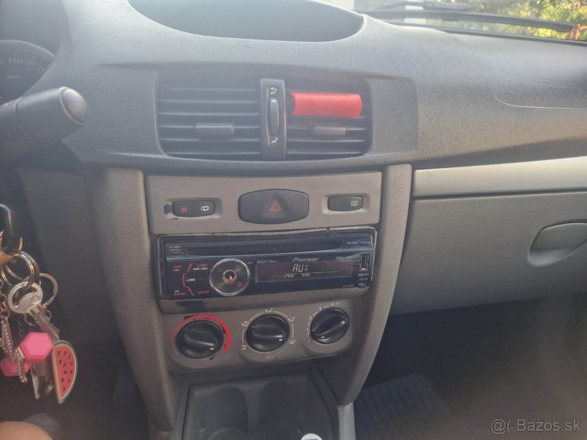 Renault thalia, symbol - 10