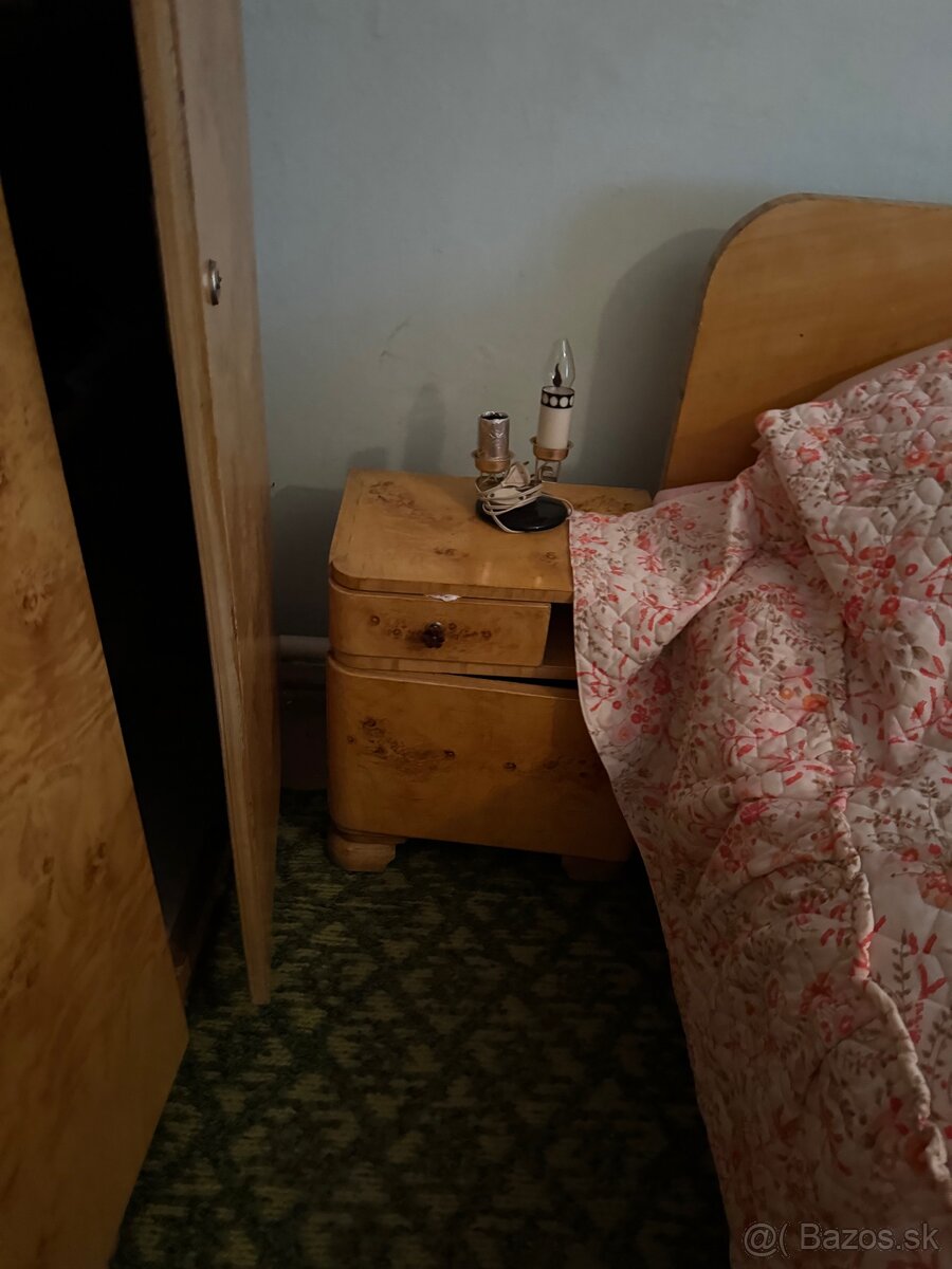 Starožitný spálňový set - 10