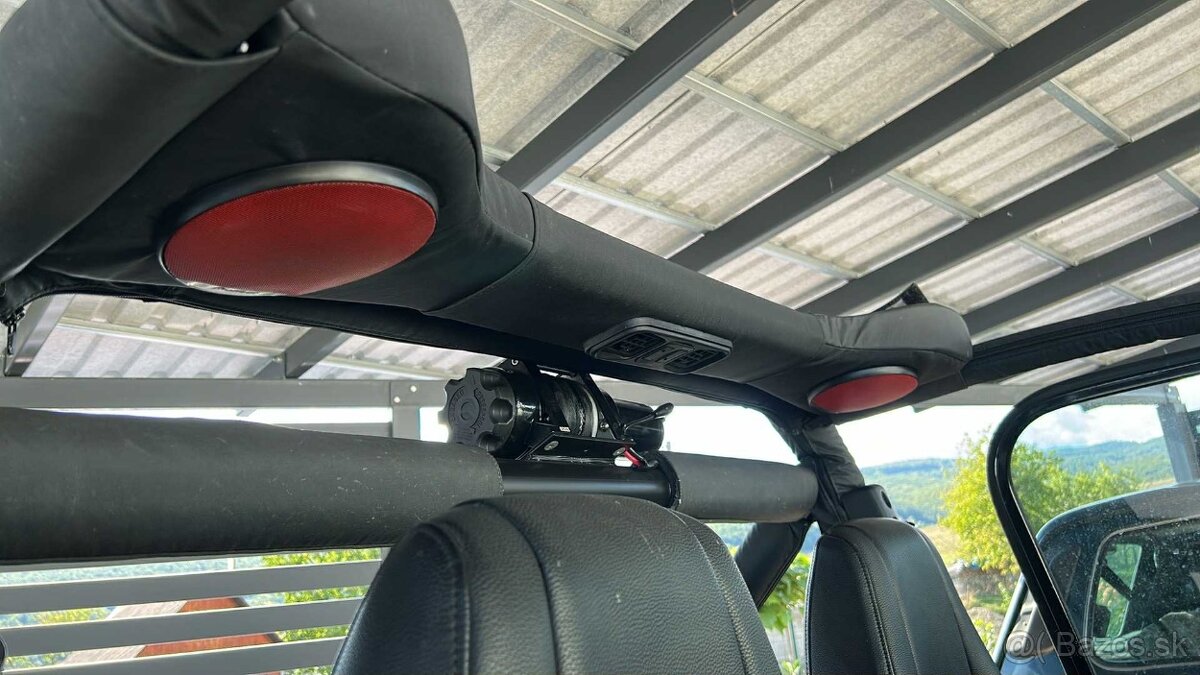 JEEP WRANGLER YJ - 10