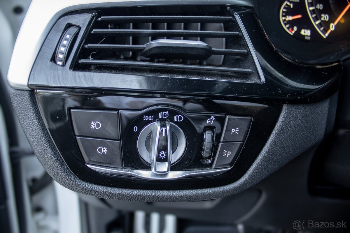 BMW 520d Touring xDrive G31 - 10