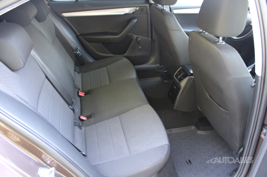 Škoda Octavia 1,4 TSi 103 kW AMBITION - 10