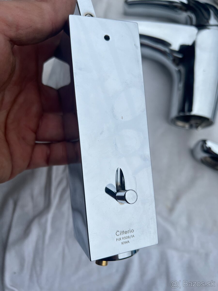 Vodovodné batérie a kúpeľňové komponenty - 10