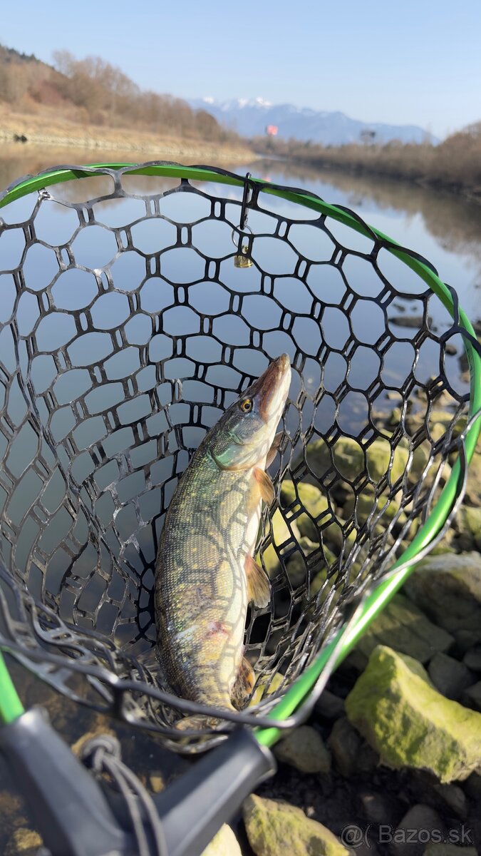 Vynikajúci set na prúdovú rybačku a cestovanie - 10