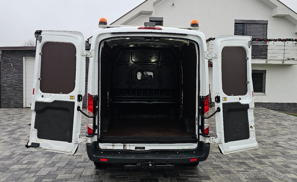 Ford Transit 2.0 TDCI 130K L3H2 6- Miest LED-Navi- Ťažné - 10