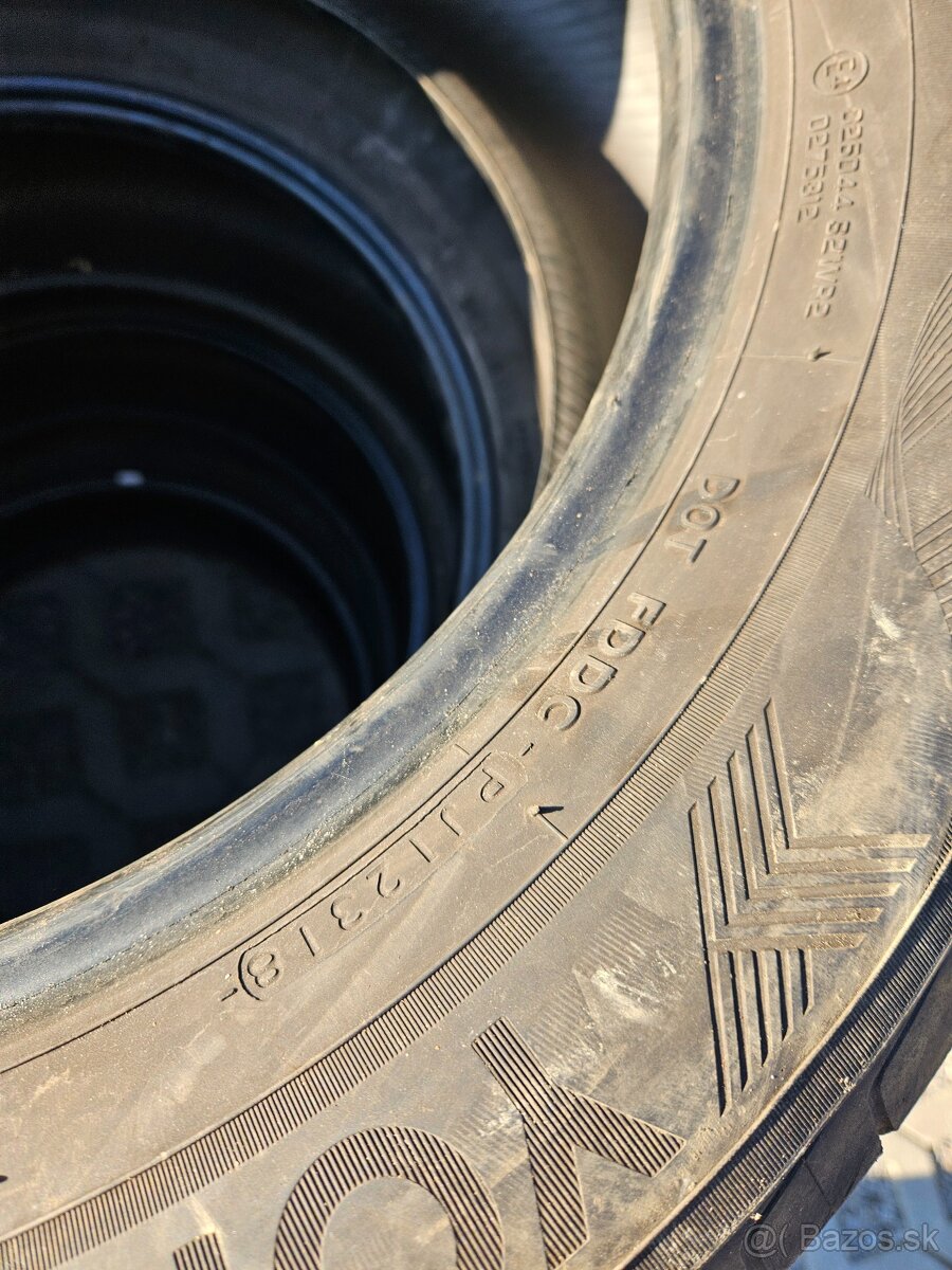 Pneumatiky 235/60 R18 - 10