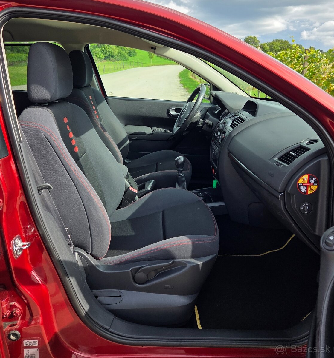 Renault Megane 1.5 DCi 76KW/103 koní R.V.08/2008 - 10