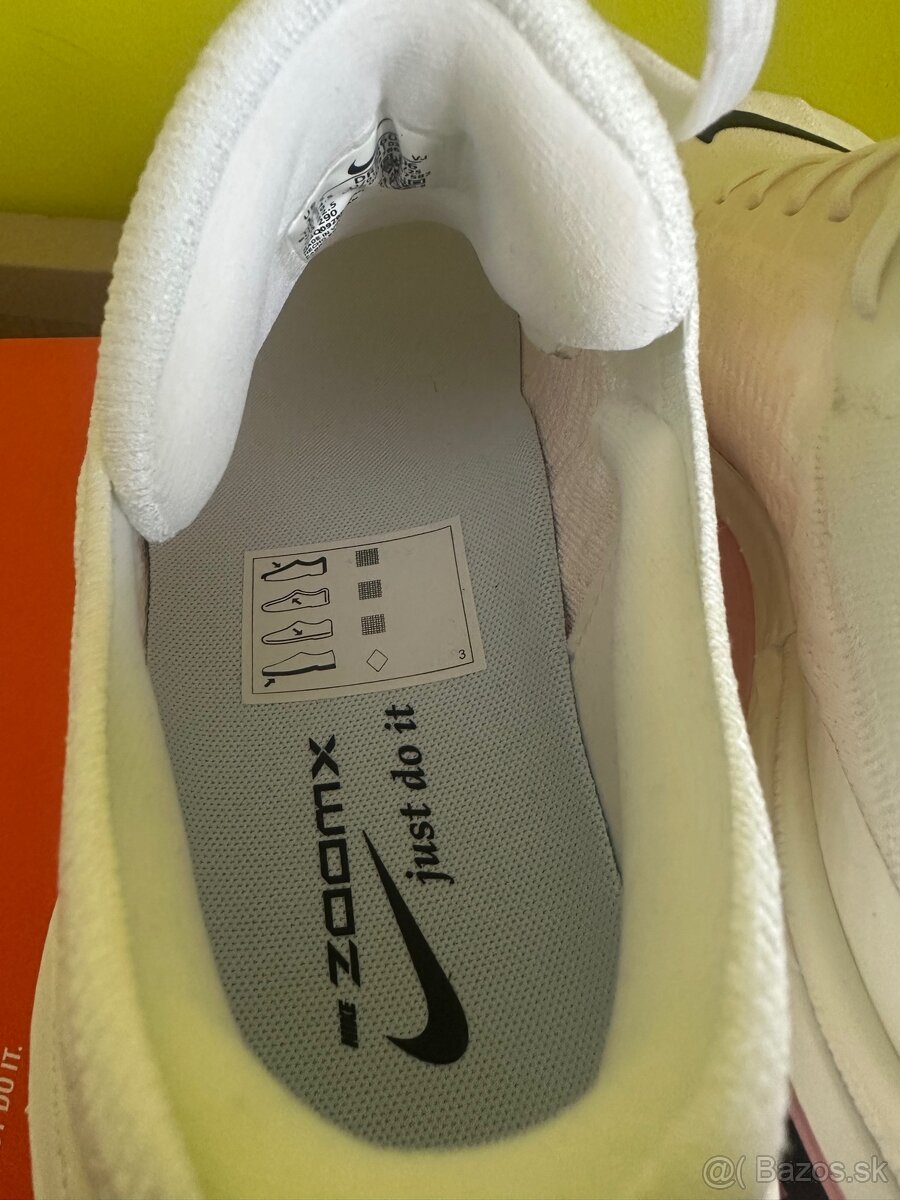 Bezecke tenisky Nike Invincible 3 - 10