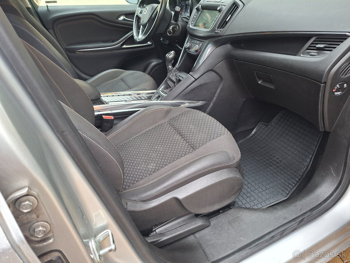 Predám Opel Zafira 1,4 benzín 2/2017 7-miestne - 10