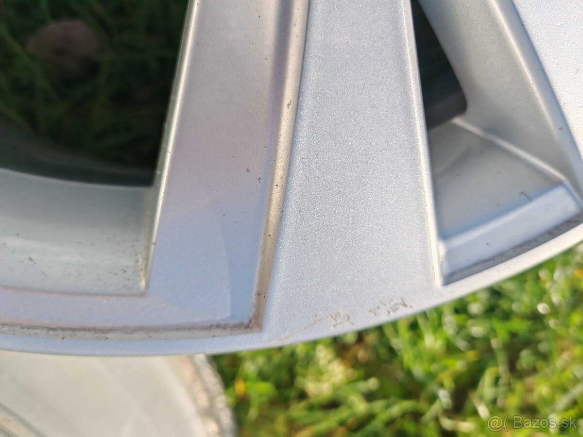 5x112 R18 7J ET45 Original Seat - 10