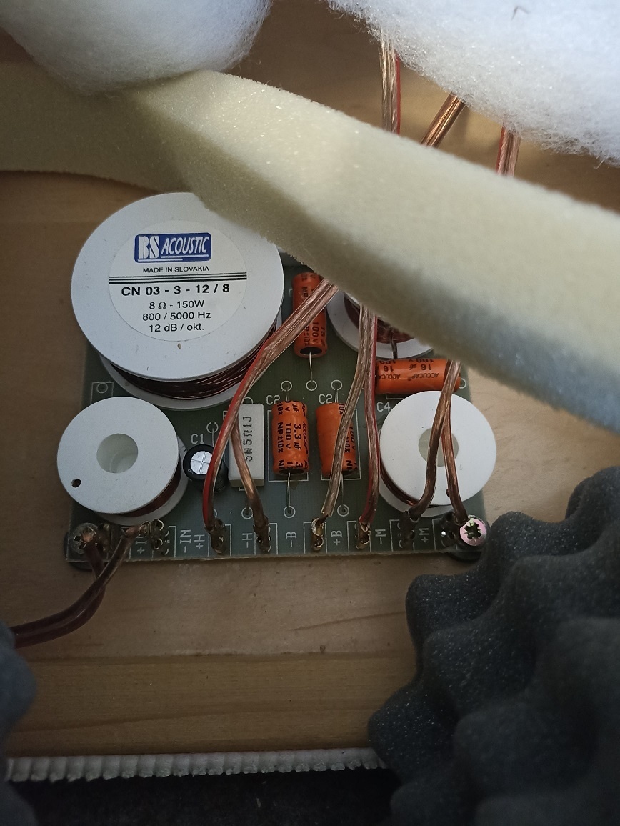 Predám 3-pásmové reproduktory - 10