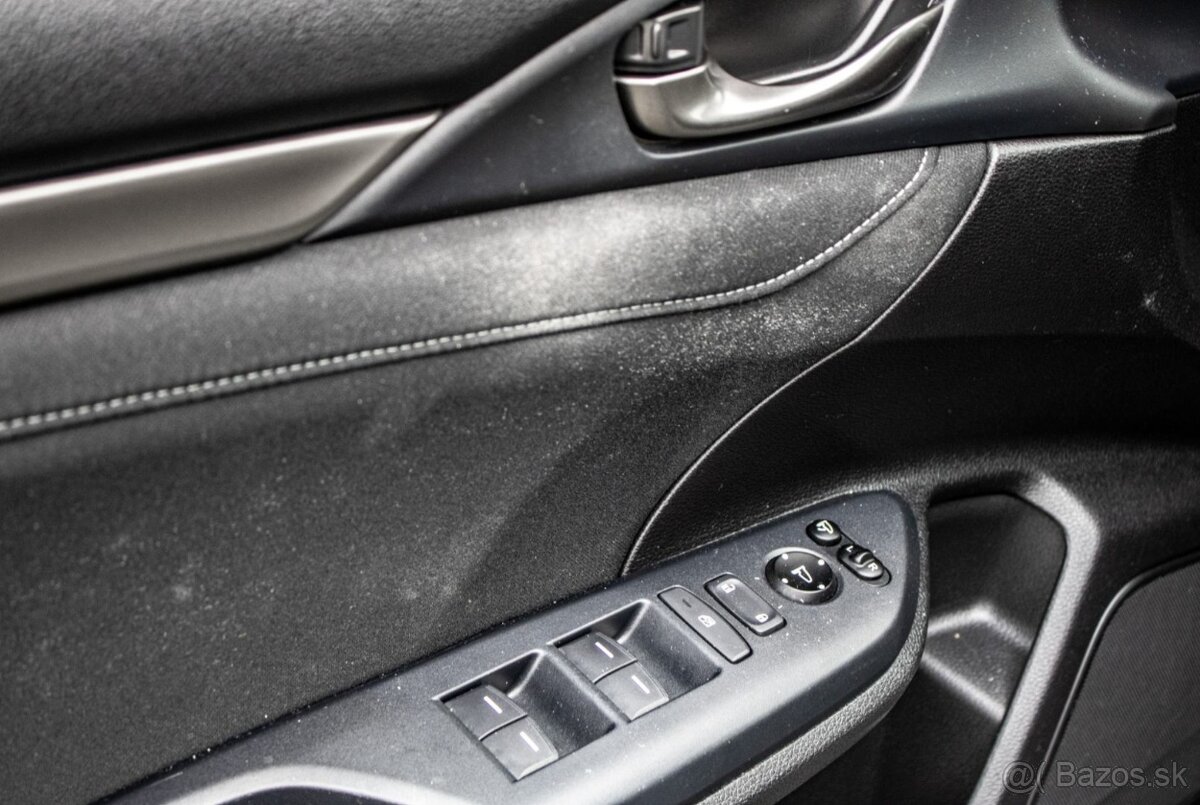 Honda Civic 1.0 DOHC VTEC Turbo Elegance - 10