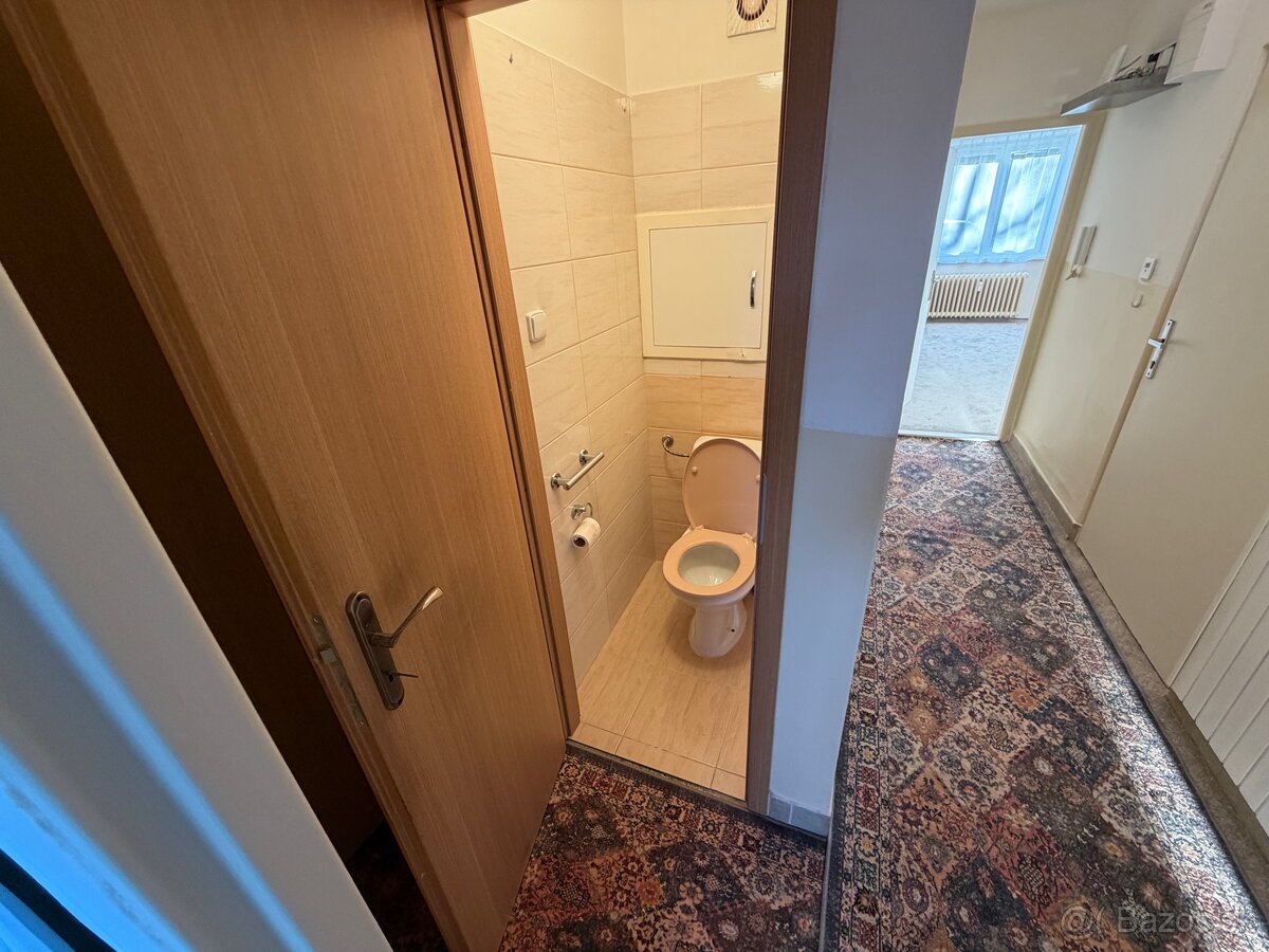 Byt pre študentky - 10