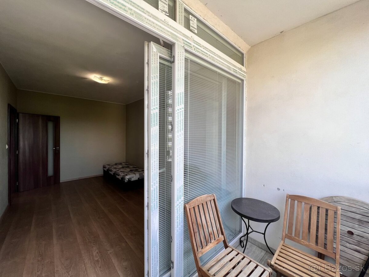 3- izbový rekonštruovaný byt s loggiou. - 10