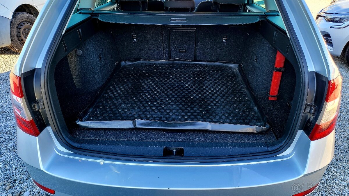 Škoda Octavia Combi 2,0 TDI-110 kw DSG 110 kw,A7 - 10