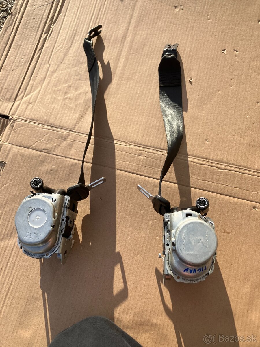 VW TIGUAN II 5NA zadni pasy 15-20 pravy levy - 10