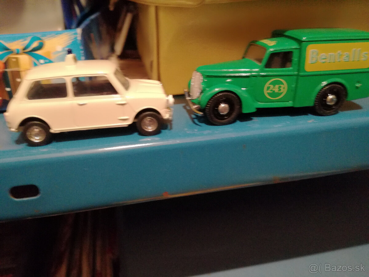 zmena farieb a Dinky modely - 10