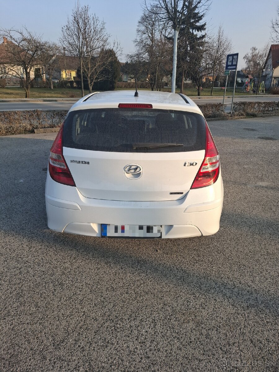 Hyundai i30 1.6 dci - 10