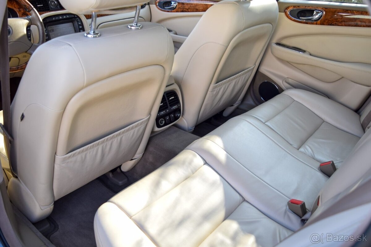 Jaguar XJ-R 4.2 V8 2004 - 10