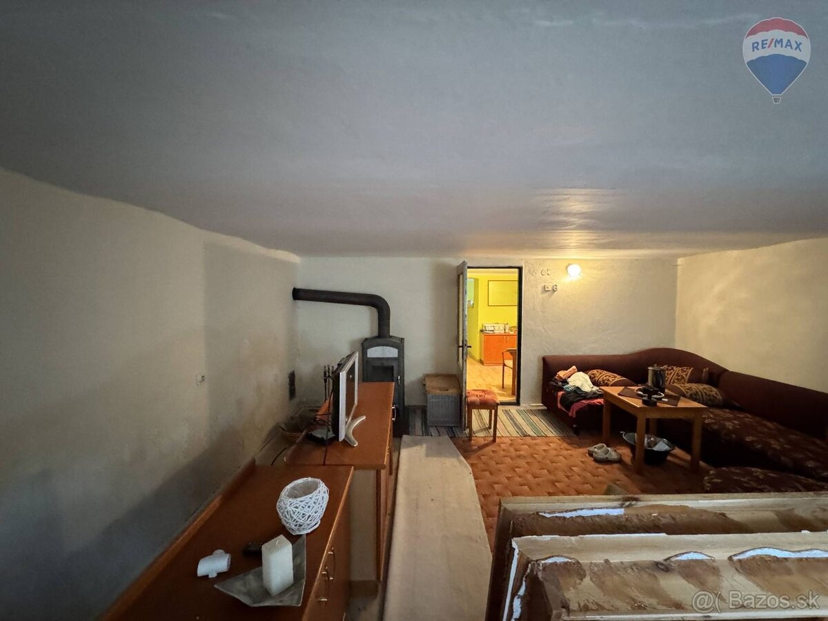 Na predaj polovica rodinného domu, samostatný vchod, Liptovs - 10