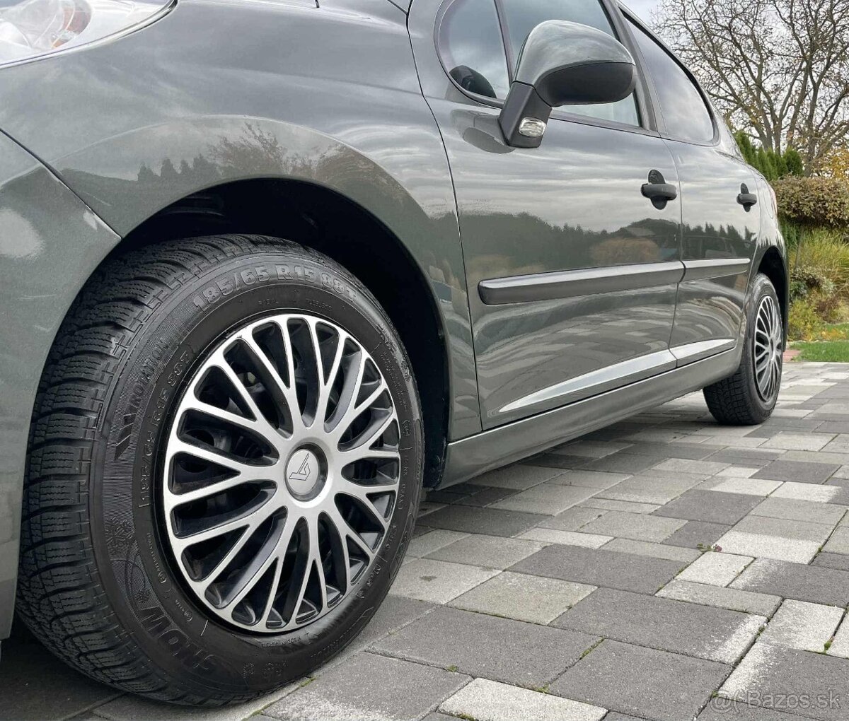 Peugeot 207 1.4 54kw M6  2009 126 300km - 10