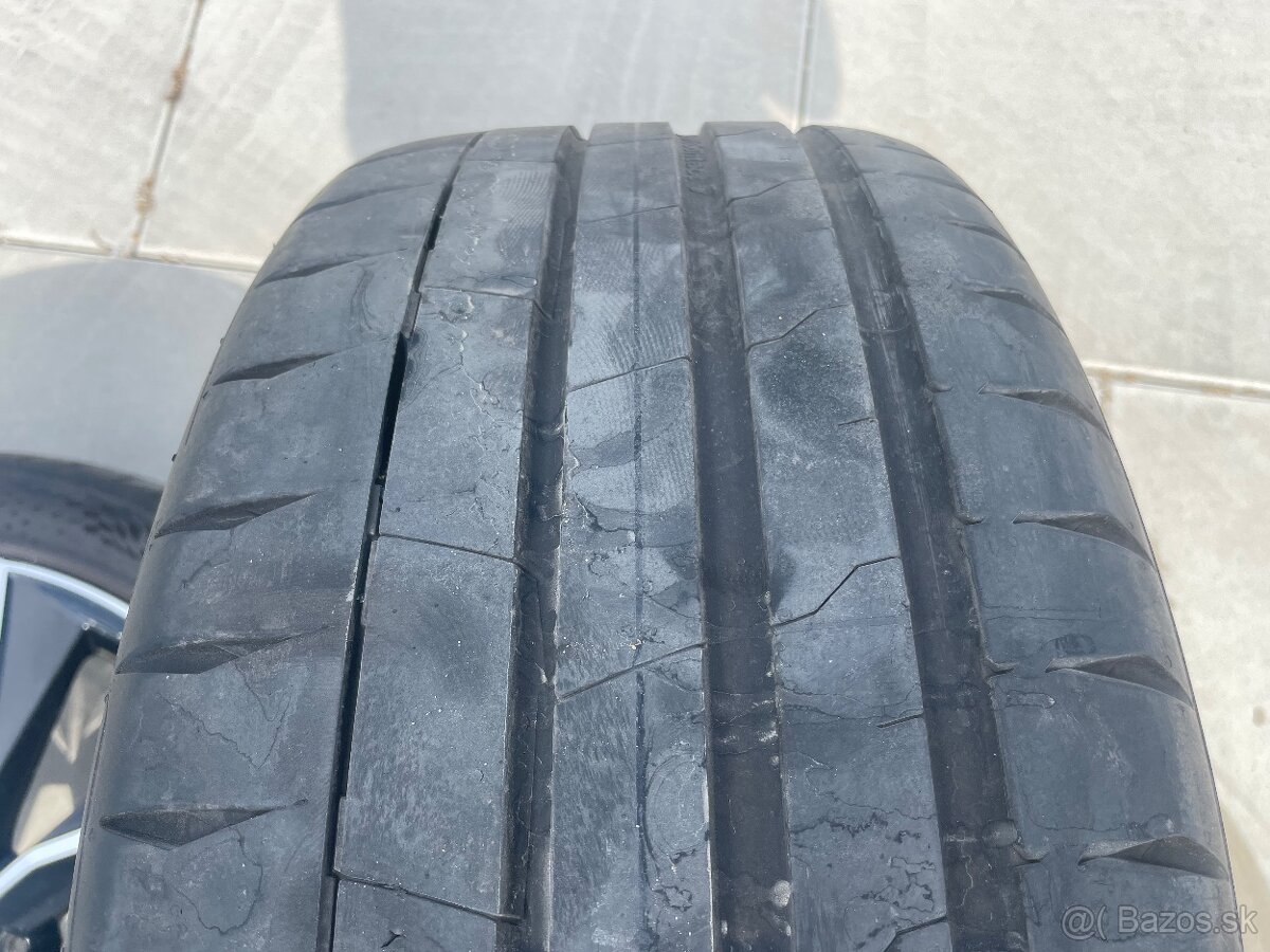 Seat Ateca/ Škoda Karoq 245/40 R19 5x112 - 10