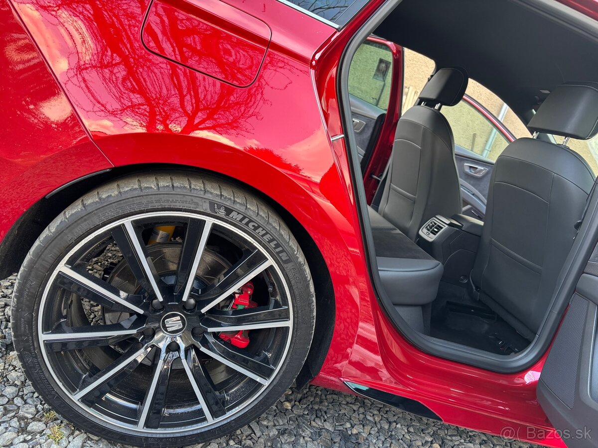 Seat Leon Cupra ST 300 4Drive - 10