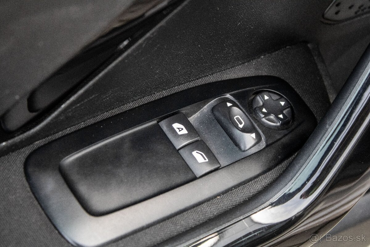 Peugeot 208 1.2 Vti 60kw 2012 - 10