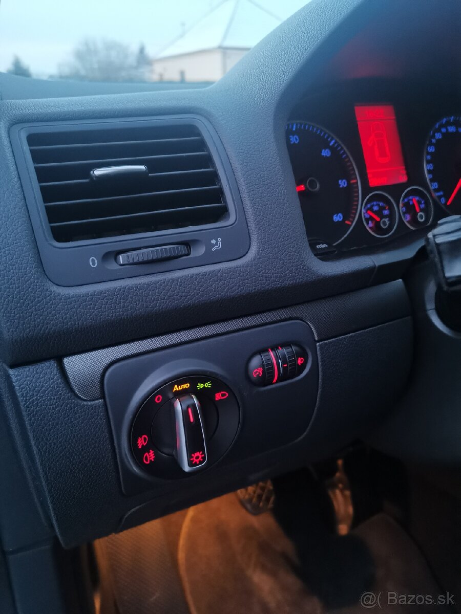 Predam Volkswagen Golf 5, 1,9TDi,66kW - 10