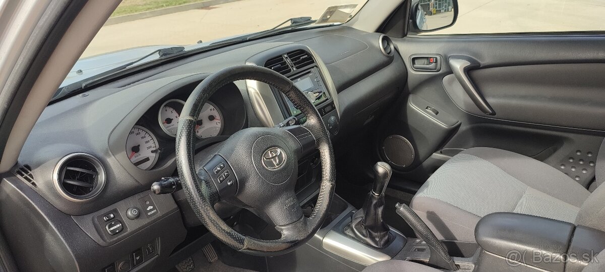 Toyota RAV4 2.0 D4D 85 KW 4x4 3-dv., r.v. 2005 - 10
