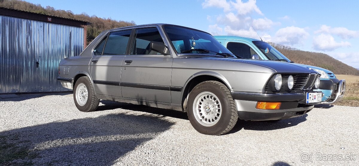 BMW E28 524D - 10