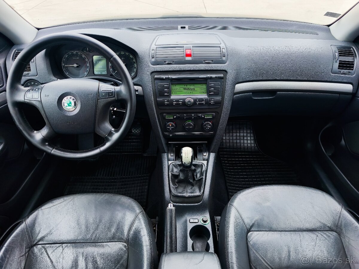 Škoda Octavia 2 Combi Laurin & Klement 1,9 tdi 77KW čierna - 10