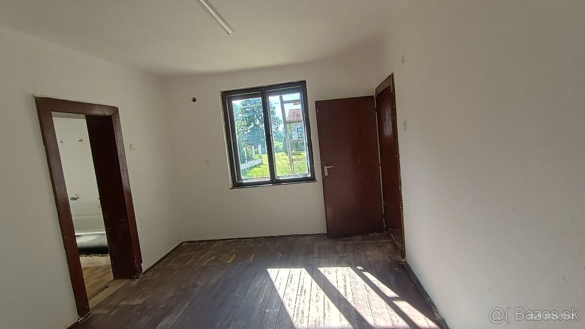 Predáme malý rodinný dom - 10