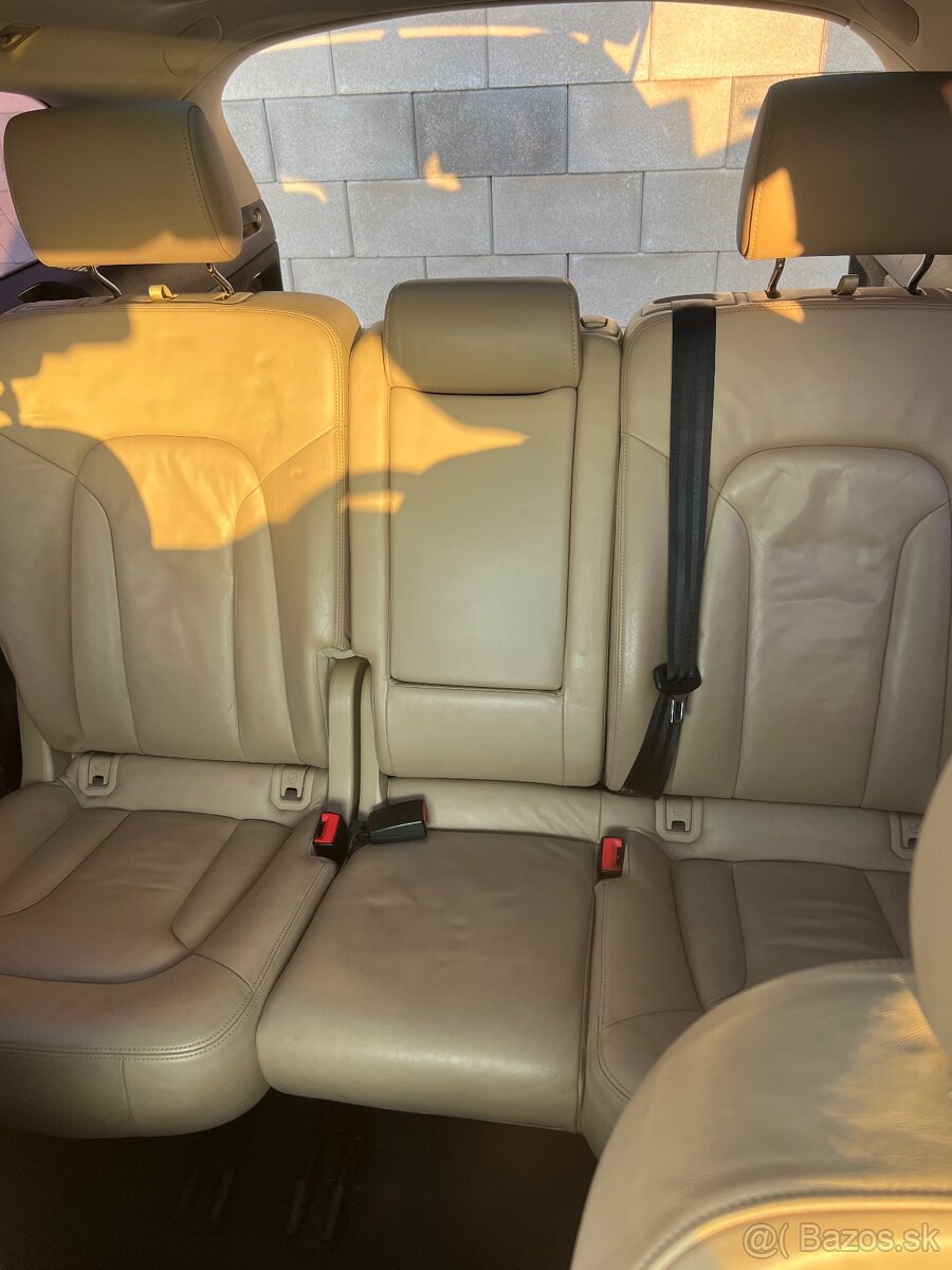 Audi Q7 3.0 TDI 176kw Quattro 7miestne - 10