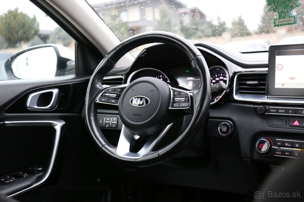 Kia Ceed SW 1.6 CRDi 136k First Edition - 10