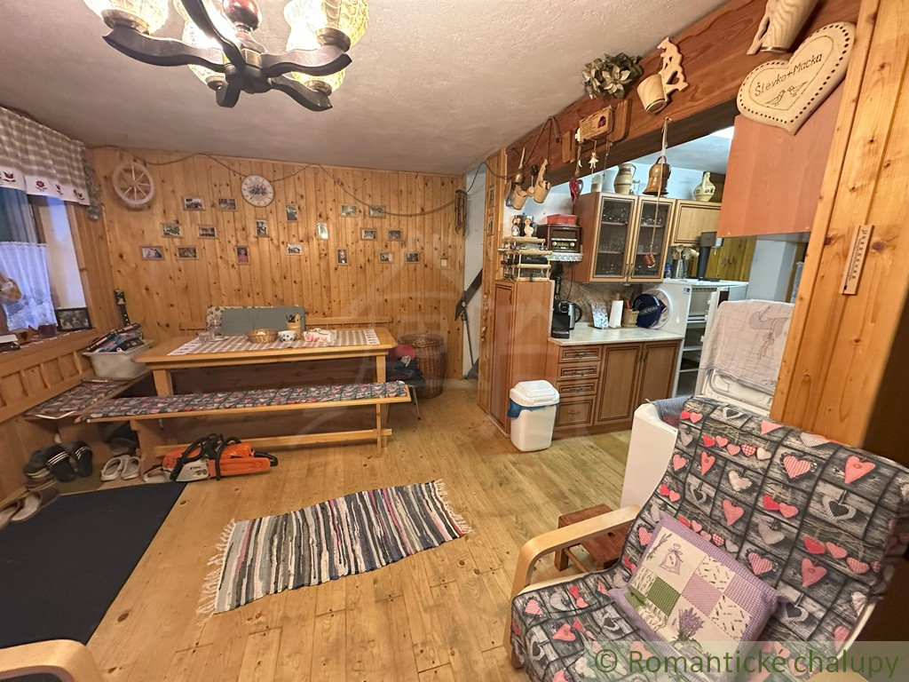 Chata blízko vleku Kokava-Línia + ďalší stavebný pozemok. - 10