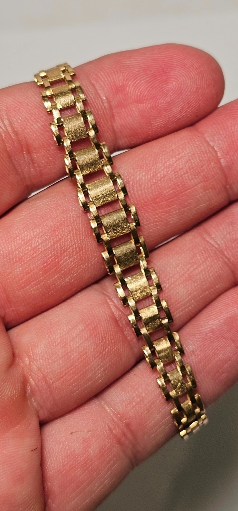 dámsky zlatý náramok 10,70g - 10