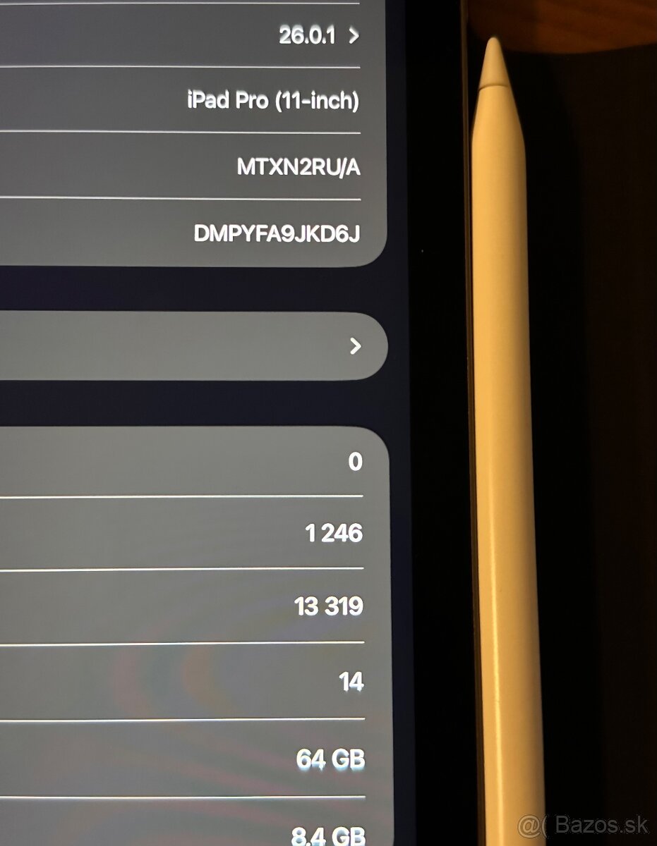 Apple iPad Pro 11", 64GB - 10