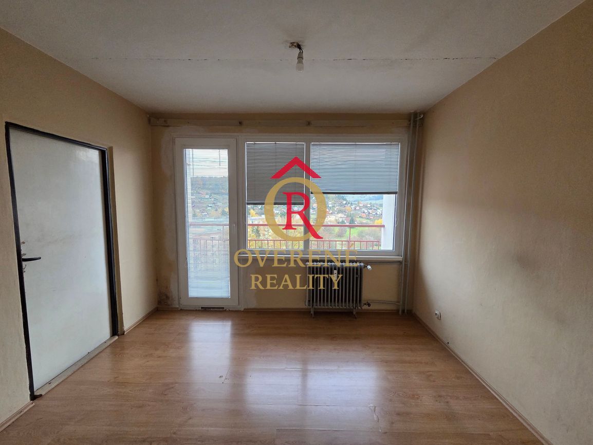 Na predaj veľký 3 izbový byt s komorou a 4 lodžiami v centre - 10