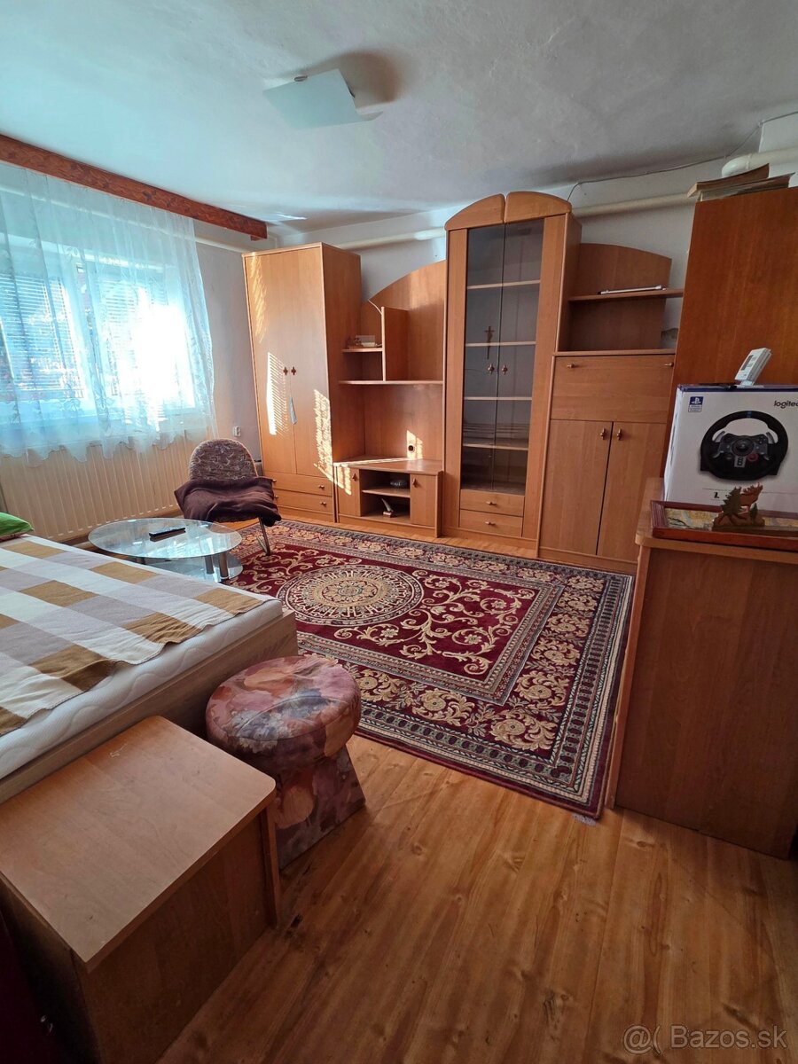 RD KOŠICE - PEREŠ, s 800m2 pozemkom - 10