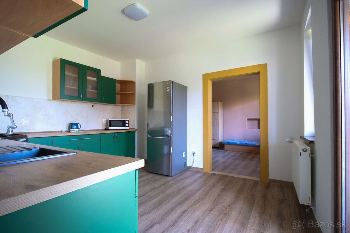 5-izbový rodinný dom - Hontianske Moravce - 10