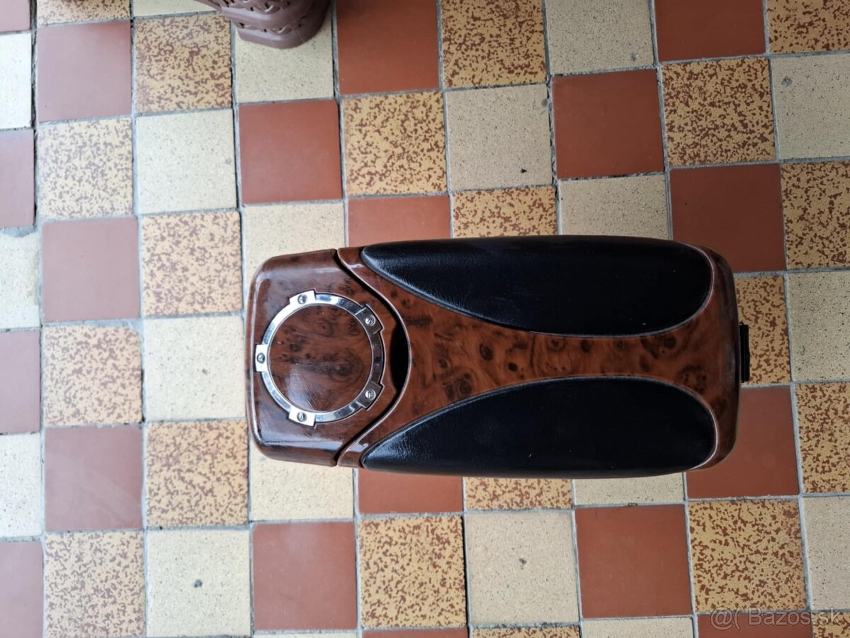 predam diely z Renault 2,3dv 1,4 benzin, r.v,2004 - 10