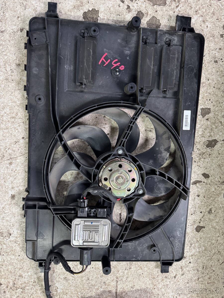 Predám diely Volvo v40 - 10