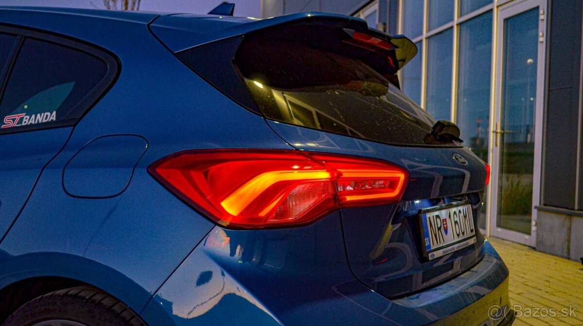 Ford Focus ST 2.3 - 10